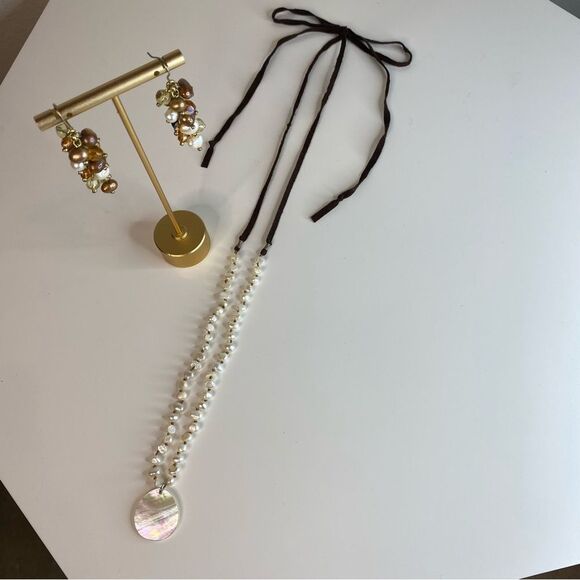 Gold, Pearl, & Bronze Cluster Drop Earrings - Picture 3 of 5